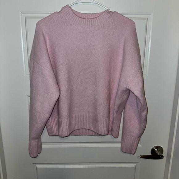 Zara Sweaters - Zara Pale Pink Crewneck Sweater